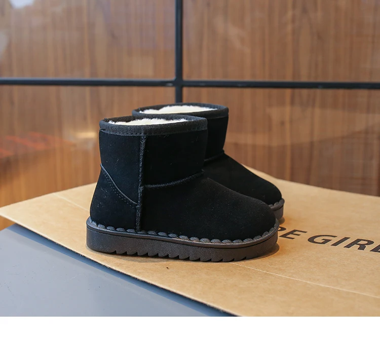 2025 Children Snow Boots Leisure Thick Fur Platform Winter Kids Short Boot Slip-on Unisex Concise Style Boys Girls Kids Shoes