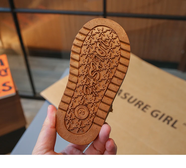 2025 Children Snow Boots Leisure Thick Fur Platform Winter Kids Short Boot Slip-on Unisex Concise Style Boys Girls Kids Shoes